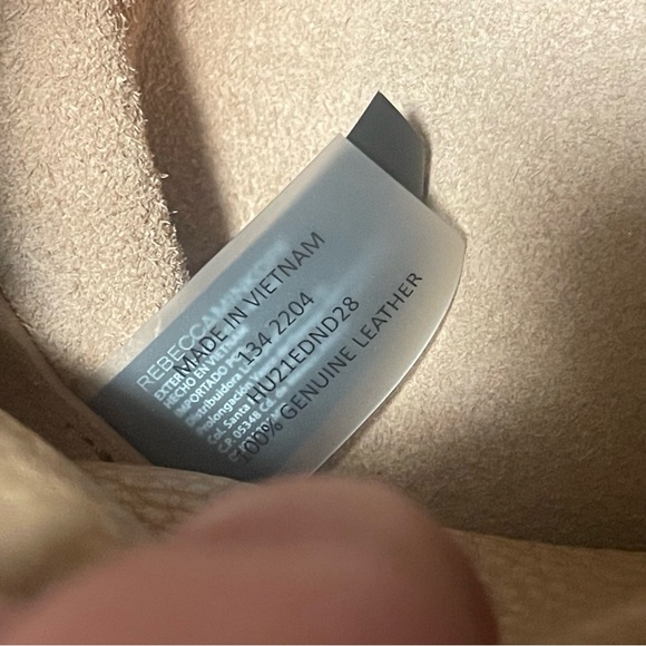 Rebecca Minkoff Darren Leather Shoulder Bag in Beige/Tan, 100% Genuine Leather - Picture 9 of 16